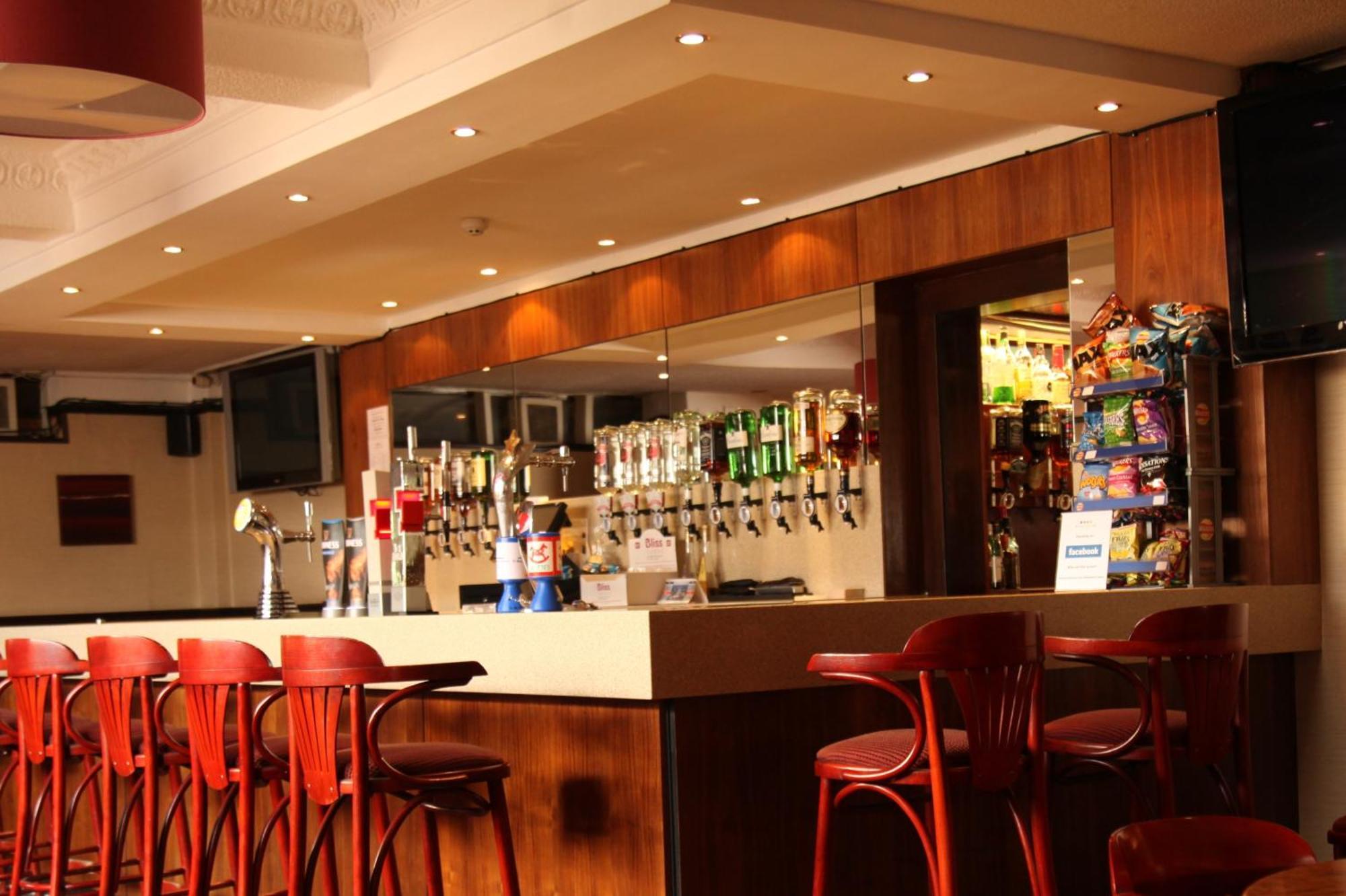 Abbotsford Hotel ดัมบาร์ตัน ภายนอก รูปภาพ